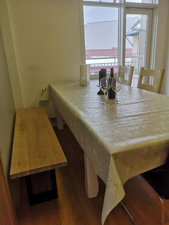 Town Square Apartments room 4